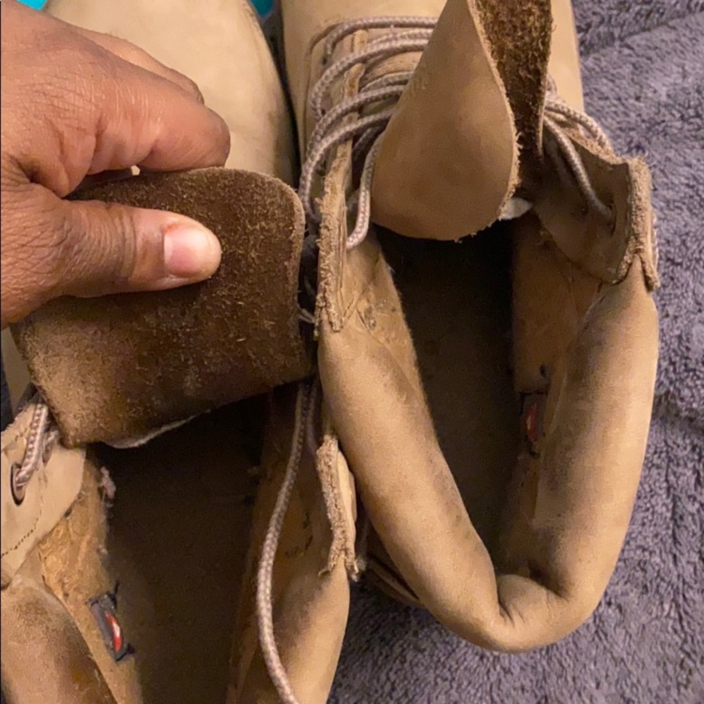 Tan Timberlands - Picture 5 of 5